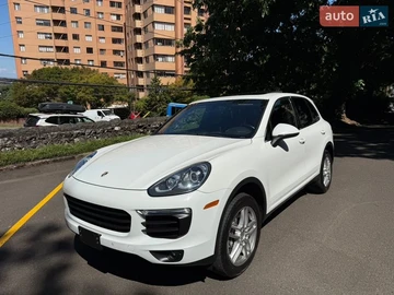 Авто Porsche Cayenne 2015 № 8661905