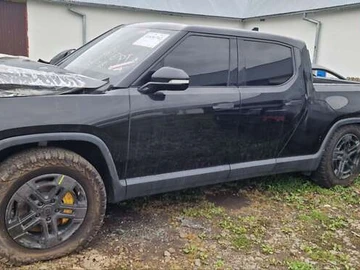 Авто Rivian R1T 2022 № 8662190