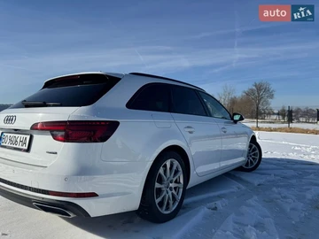 Авто Audi A4 2019 № 8662201