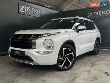 Авто Mitsubishi Outlander 2024 № 8662223