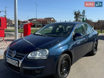 Авто Volkswagen Jetta 2010 № 8662359