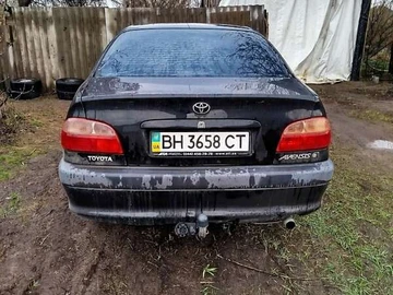 Авто Toyota Avensis 2000 № 8662373