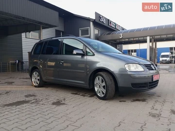 Авто Volkswagen Touran 2004 № 8662402