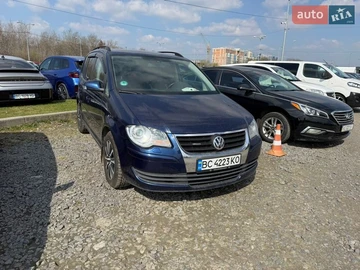 Авто Volkswagen Touran 2008 № 8662455