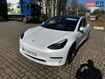 Авто Tesla Model 3 2019 № 8662721