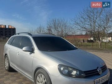 Авто Volkswagen Golf 2010 № 8663009