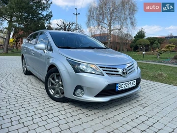 Авто Toyota Avensis 2012 № 8663229
