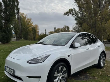 Авто Tesla Model Y 2021 № 8663549