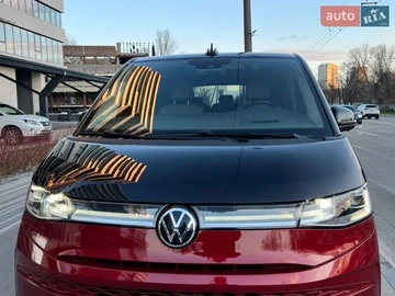 Авто Volkswagen Multivan 2022 № 8663599