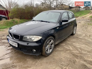 Авто BMW 1 Series 2006 № 8663617