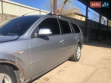 Авто Ford Mondeo 2004 № 8663644