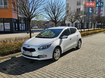Авто KIA Ceed 2013 № 8663949