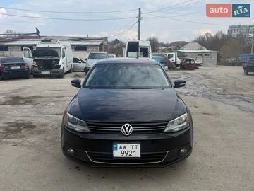 Авто Volkswagen Jetta 2011 № 8663954