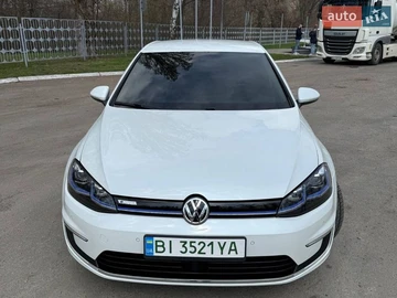 Авто Volkswagen E-Golf 2017 № 8664150