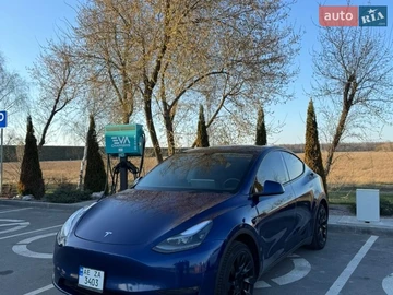 Авто Tesla Model Y 2023 № 8664247