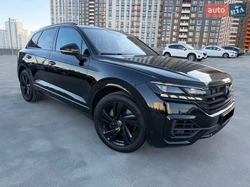 Авто Volkswagen Touareg 2022 № 8664275