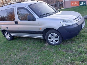 Авто Citroen Berlingo 2004 № 8664304