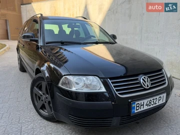 Авто Volkswagen Passat 2004 № 8664315