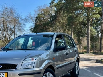 Авто Ford Fusion 2003 № 8664509