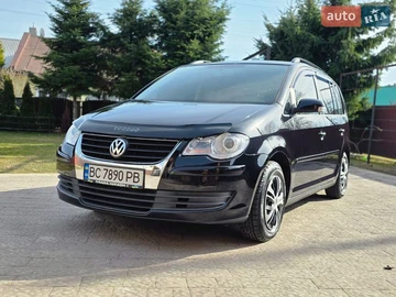 Авто Volkswagen Touran 2008 № 8664653