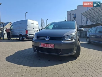 Авто Volkswagen Touran 2011 № 8664667