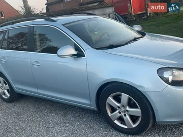 Авто Volkswagen Golf 2010 № 8664674