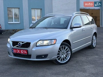 Авто Volvo V50 2011 № 8664879