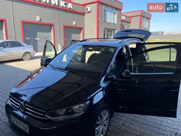 Авто Volkswagen Touran 2017 № 8665071