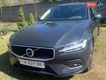 Авто Volvo V60 2019 № 8665111