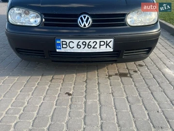 Авто Volkswagen Golf 2004 № 8665343