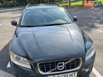 Авто Volvo V70 2010 № 8665355