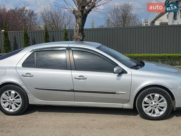 Авто Renault Laguna 2005 № 8665596