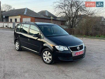 Авто Volkswagen Touran 2010 № 8665725