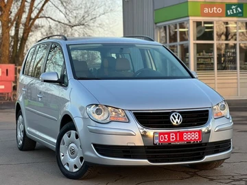 Авто Volkswagen Touran 2009 № 8665734