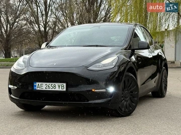 Авто Tesla Model Y 2023 № 8665846