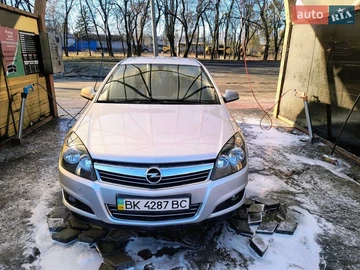 Авто Opel Astra 2012 № 8665898