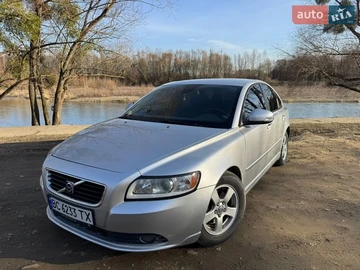 Авто Volvo S40 2009 № 8665901