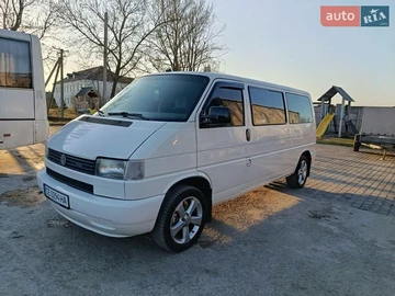 Авто Volkswagen Transporter 2000 № 8665904