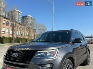 Авто Ford Explorer 2018 № 8666048
