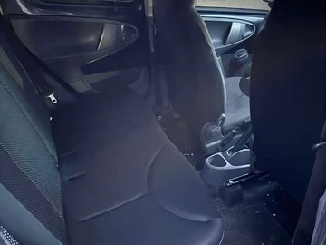 Авто Toyota Aygo 2011 № 8666228