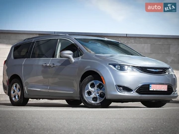 Авто Chrysler Pacifica 2019 № 8666489