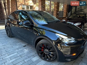 Авто Tesla Model Y 2024 № 8666501