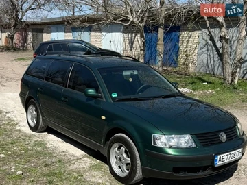 Авто Volkswagen Passat 1999 № 8666685
