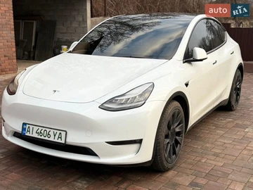 Авто Tesla Model Y 2021 № 8666922