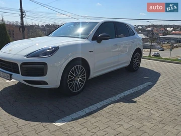 Авто Porsche Cayenne 2019 № 8666976