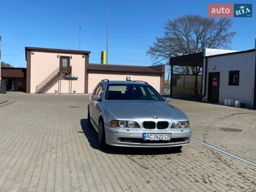 Авто BMW 5 Series 2003 № 8667210