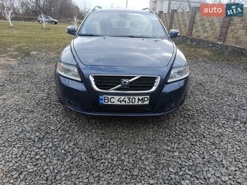 Авто Volvo V50 2009 № 8667260
