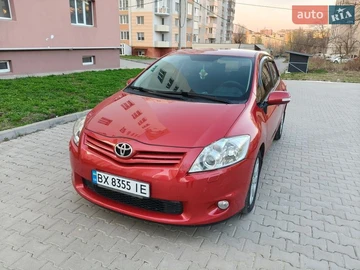 Авто Toyota Auris 2010 № 8667300