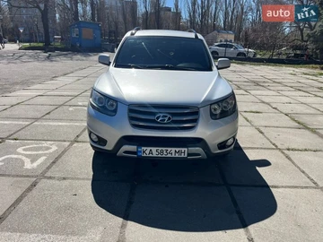 Авто Hyundai Santa Fe 2011 № 8667564