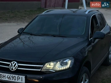 Авто Volkswagen Touareg 2014 № 8667667